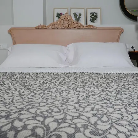 Aparthotel Hospederia Santa Clara